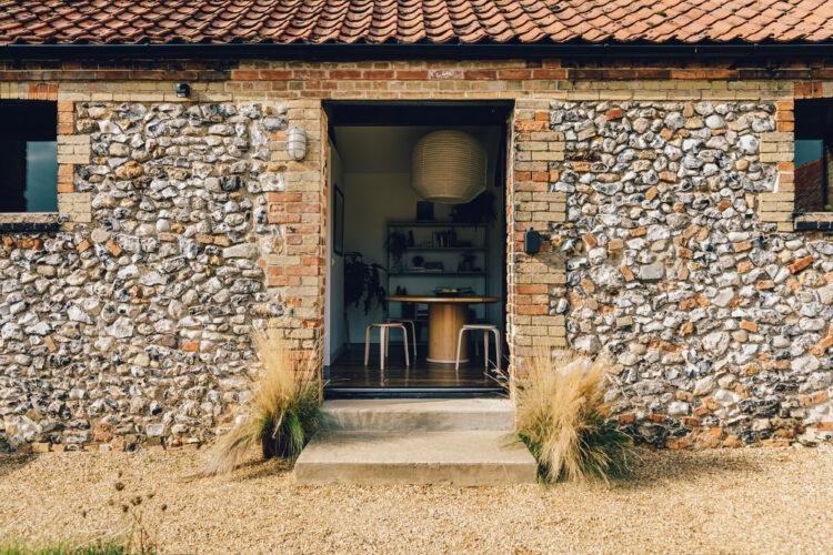 The Stables at Great Barn Farm, curated by The Modern House​​​​‌﻿‍﻿​‍​‍‌‍﻿﻿‌﻿​‍‌‍‍‌‌‍‌﻿‌‍‍‌‌‍﻿‍​‍​‍​﻿‍‍​‍​‍‌﻿​﻿‌‍​‌‌‍﻿‍‌‍‍‌‌﻿‌​‌﻿‍‌​‍﻿‍‌‍‍‌‌‍﻿﻿​‍​‍​‍﻿​​‍​‍‌‍‍​‌﻿​‍‌‍‌‌‌‍‌‍​‍​‍​﻿‍‍​‍​‍​‍﻿﻿‌﻿​﻿‌﻿‌​‌﻿‌‌‌‍‌​‌‍‍‌‌‍﻿﻿​‍﻿﻿‌‍‍‌‌‍﻿‍‌﻿‌​‌‍‌‌‌‍﻿‍‌﻿‌​​‍﻿﻿‌‍‌‌‌‍‌​‌‍‍‌‌﻿‌​​‍﻿﻿‌‍﻿‌‌‍﻿﻿‌‍‌​‌‍‌‌​﻿﻿‌‌﻿​​‌﻿​‍‌‍‌‌‌﻿​﻿‌‍‌‌‌‍﻿‍‌﻿‌​‌‍​‌‌﻿‌​‌‍‍‌‌‍﻿﻿‌‍﻿‍​﻿‍﻿‌‍‍‌‌‍‌​​﻿﻿‌‌‍​﻿‌‍﻿﻿‌‍﻿‍‌﻿‌​‌‍‌‌‌‍﻿‌‌﻿​​‌‍﻿﻿‌﻿​‍‌‍​‌‌﻿​‍‌﻿‍‌​‍﻿‌‌‍‍​‌‍﻿﻿‌‍﻿​‌‍‍‌‌‍‌​‌‍​‌‌﻿‍‌​‍﻿‌‌‍﻿​‌‍‌‌‌﻿‌​​‍﻿‌‌‍‌﻿‌﻿​‍‌‍‌‌‌‍​‌‌﻿‌​​‍﻿‌‌‍​‍‌‍​‌‌﻿​‍‌‍﻿‍​‍﻿‌‌‍‌‍‌‍​‌‌﻿​‍‌‍﻿‌​﻿‍﻿‌﻿‌​‌﻿‍‌‌﻿​​‌‍‌‌​﻿﻿‌‌‍‌​‌‍‌‌‌‍‌‍‌‍​‌‌﻿‌‌‌‍﻿​‌﻿‌​​﻿‍﻿‌﻿​​‌‍​‌‌﻿‌​‌‍‍​​﻿﻿‌‌‍​‍‌‍​‌‌‍﻿‍‌‍﻿‍‌‍‌‌‌﻿​‍​‍﻿‍‌﻿‌​‌‍‍‌‌﻿‌​‌‍﻿​‌‍‌‌​﻿﻿﻿‌‍​‍‌‍​‌‌﻿​﻿‌‍‌‌‌‌‌‌‌﻿​‍‌‍﻿​​﻿﻿‌​‍‌‌​﻿​‍‌​‌‍‌﻿​﻿‌﻿‌​‌﻿‌‌‌‍‌​‌‍‍‌‌‍﻿﻿​‍‌‍‌‍‍‌‌‍‌​​﻿﻿‌‌‍​﻿‌‍﻿﻿‌‍﻿‍‌﻿‌​‌‍‌‌‌‍﻿‌‌﻿​​‌‍﻿﻿‌﻿​‍‌‍​‌‌﻿​‍‌﻿‍‌​‍﻿‌‌‍‍​‌‍﻿﻿‌‍﻿​‌‍‍‌‌‍‌​‌‍​‌‌﻿‍‌​‍﻿‌‌‍﻿​‌‍‌‌‌﻿‌​​‍﻿‌‌‍‌﻿‌﻿​‍‌‍‌‌‌‍​‌‌﻿‌​​‍﻿‌‌‍​‍‌‍​‌‌﻿​‍‌‍﻿‍​‍﻿‌‌‍‌‍‌‍​‌‌﻿​‍‌‍﻿‌​‍‌‍‌﻿‌​‌﻿‍‌‌﻿​​‌‍‌‌​﻿﻿‌‌‍‌​‌‍‌‌‌‍‌‍‌‍​‌‌﻿‌‌‌‍﻿​‌﻿‌​​‍‌‍‌﻿​​‌‍​‌‌﻿‌​‌‍‍​​﻿﻿‌‌‍​‍‌‍​‌‌‍﻿‍‌‍﻿‍‌‍‌‌‌﻿​‍​‍﻿‍‌﻿‌​‌‍‍‌‌﻿‌​‌‍﻿​‌‍‌‌​‍​‍‌﻿﻿‌